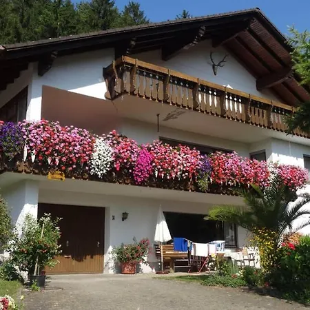 Apartment Haus Mutscheller *